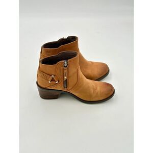 Teva Foxy Caramel Boots Women’s Size 7.5 Waterproof Excellent Condition!